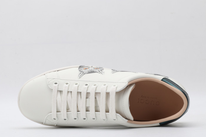 G*u*i low-top sneaker