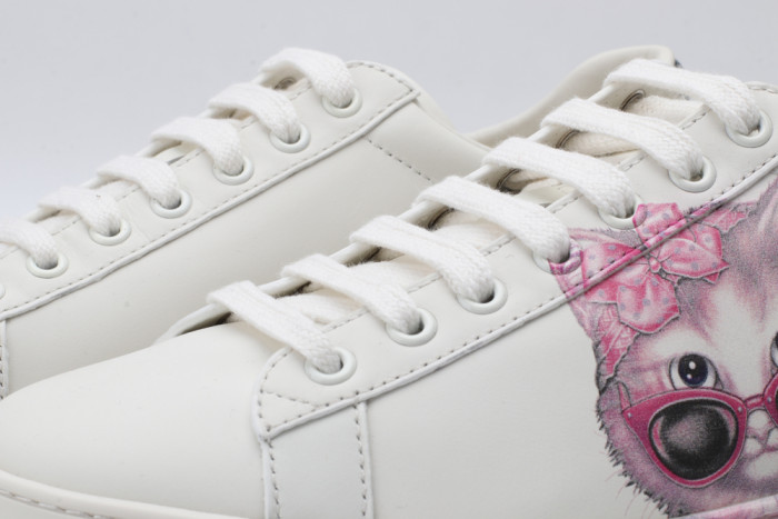 G*u*i low-top sneaker