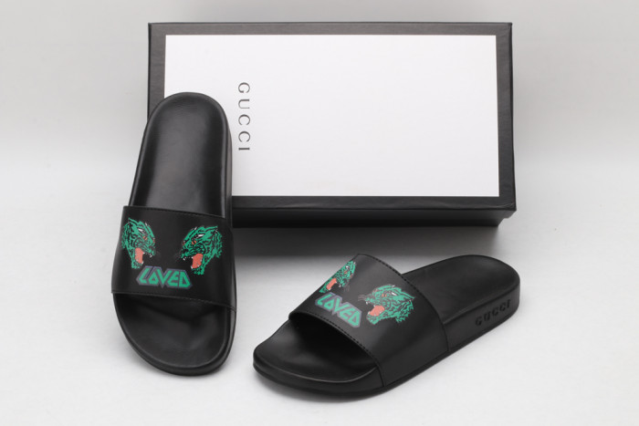 G*u*i slippers