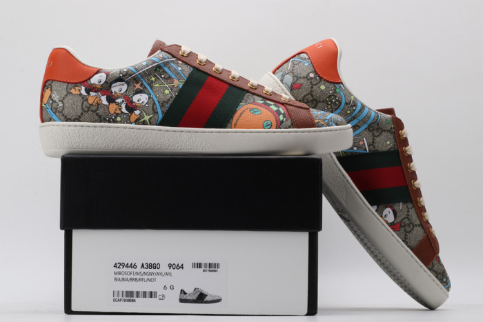G*u*i low-top sneaker