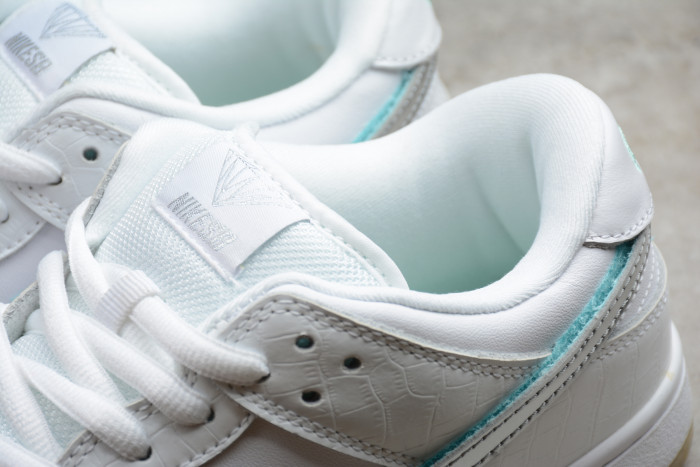nike sb dunk low Di*m*nd s*pply co white Di*m*nd bv1310-100