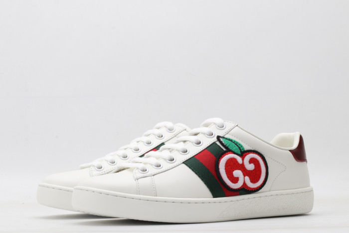 G*u*i low-top sneaker