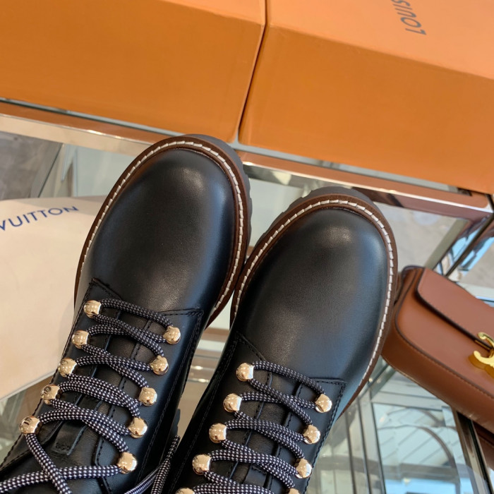 LOUS VUITON BOOTS