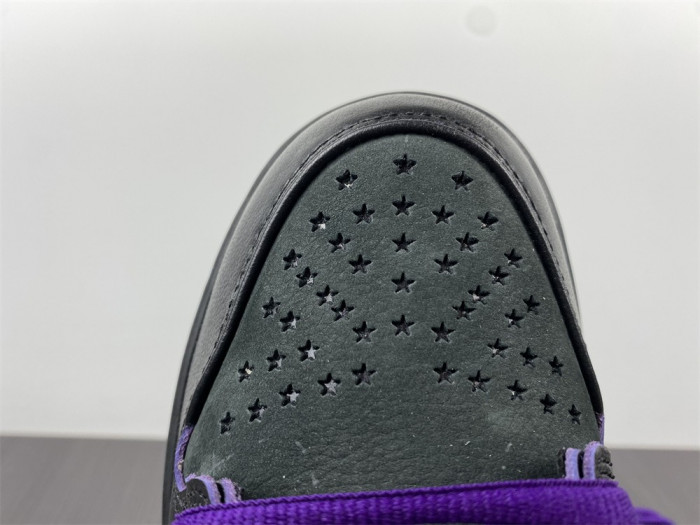 Familia x Nike SB Dunk Low “First Avenue” DJ1159-001