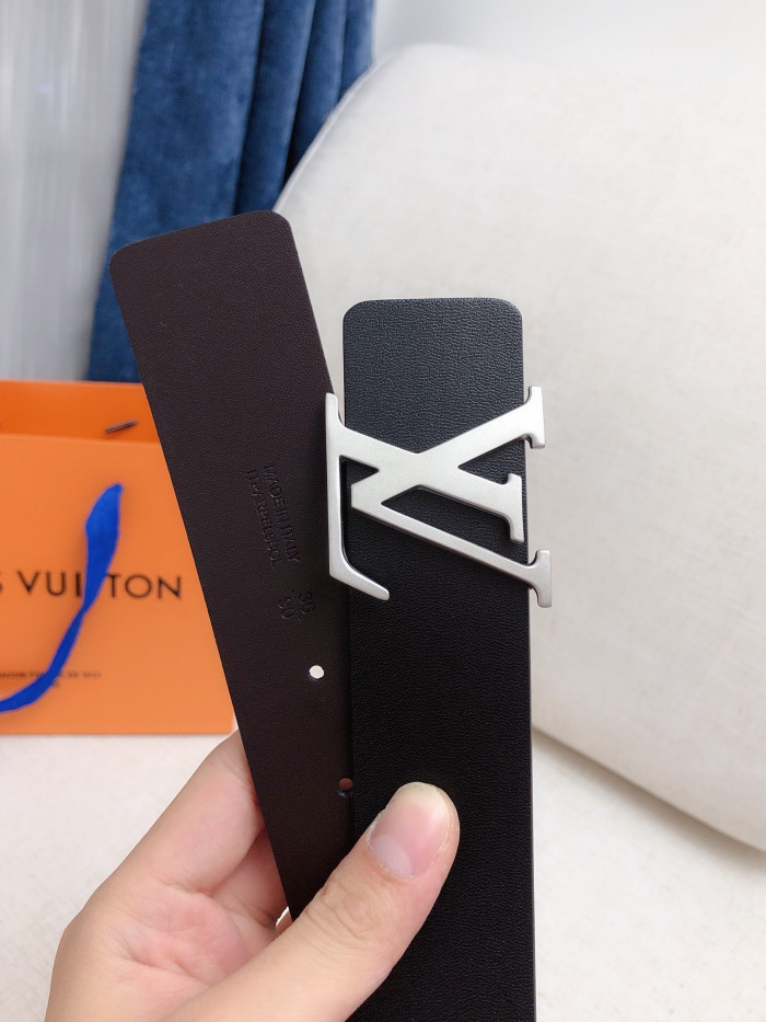 Loui Vuitto Belt-4CM