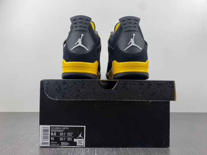 Air Jordan 4 Retro "Thunder