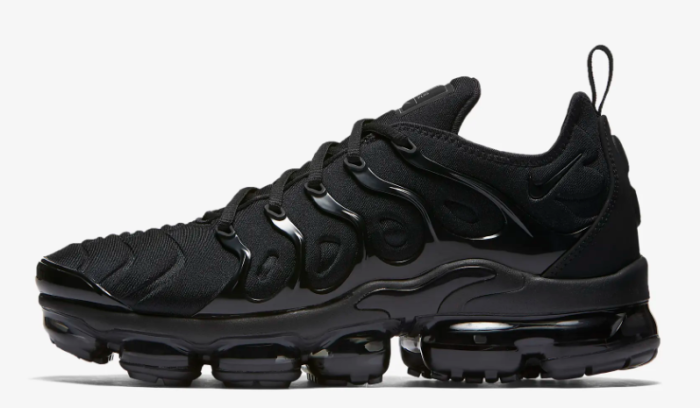 Nike Air VaporMax Plus black