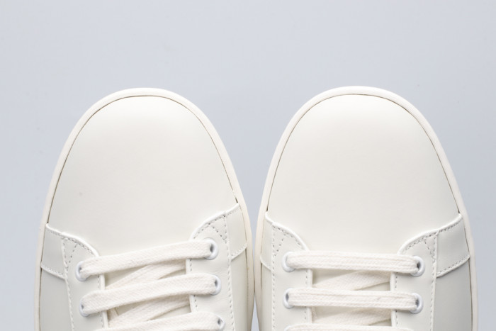 G*u*i low-top sneaker
