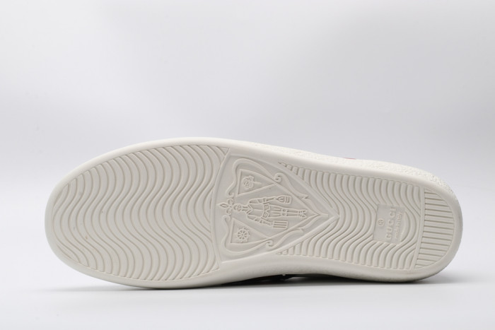 G*u*i low-top sneaker