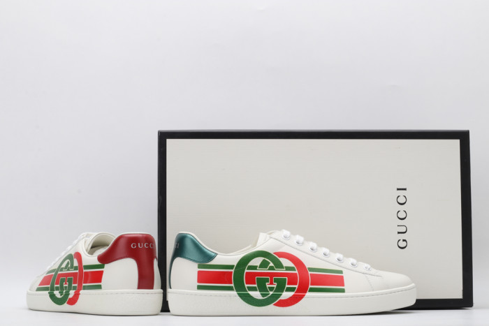 G*u*i low-top sneaker