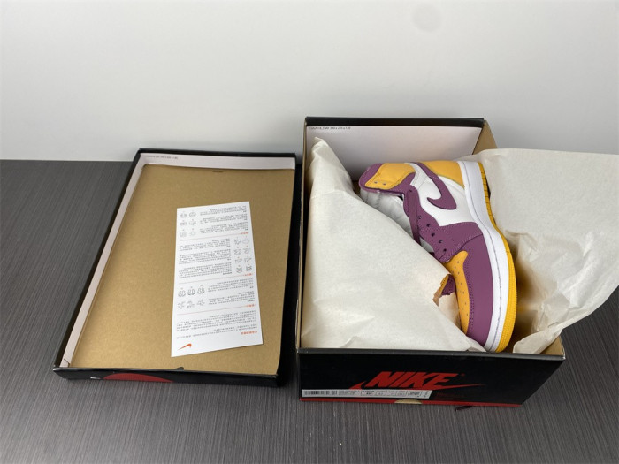 Air Jordan 1 High OG “Brotherhood” 555088-706