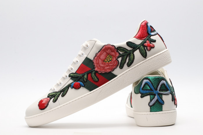 G*u*i low-top sneaker