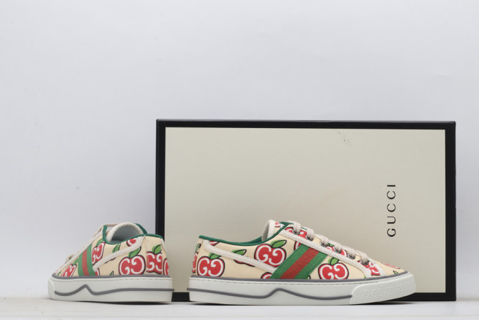 G*u*i low-top sneaker
