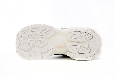 BALCIA Runner Graffiti White