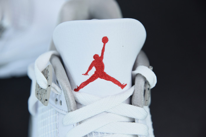 Jordan 4 Retro White Oreo (2021) CT8527-100