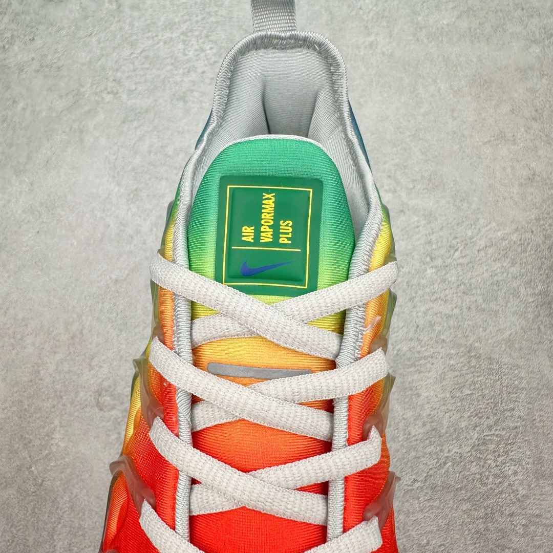 Nike Air VaporMax Plus 924453-103
