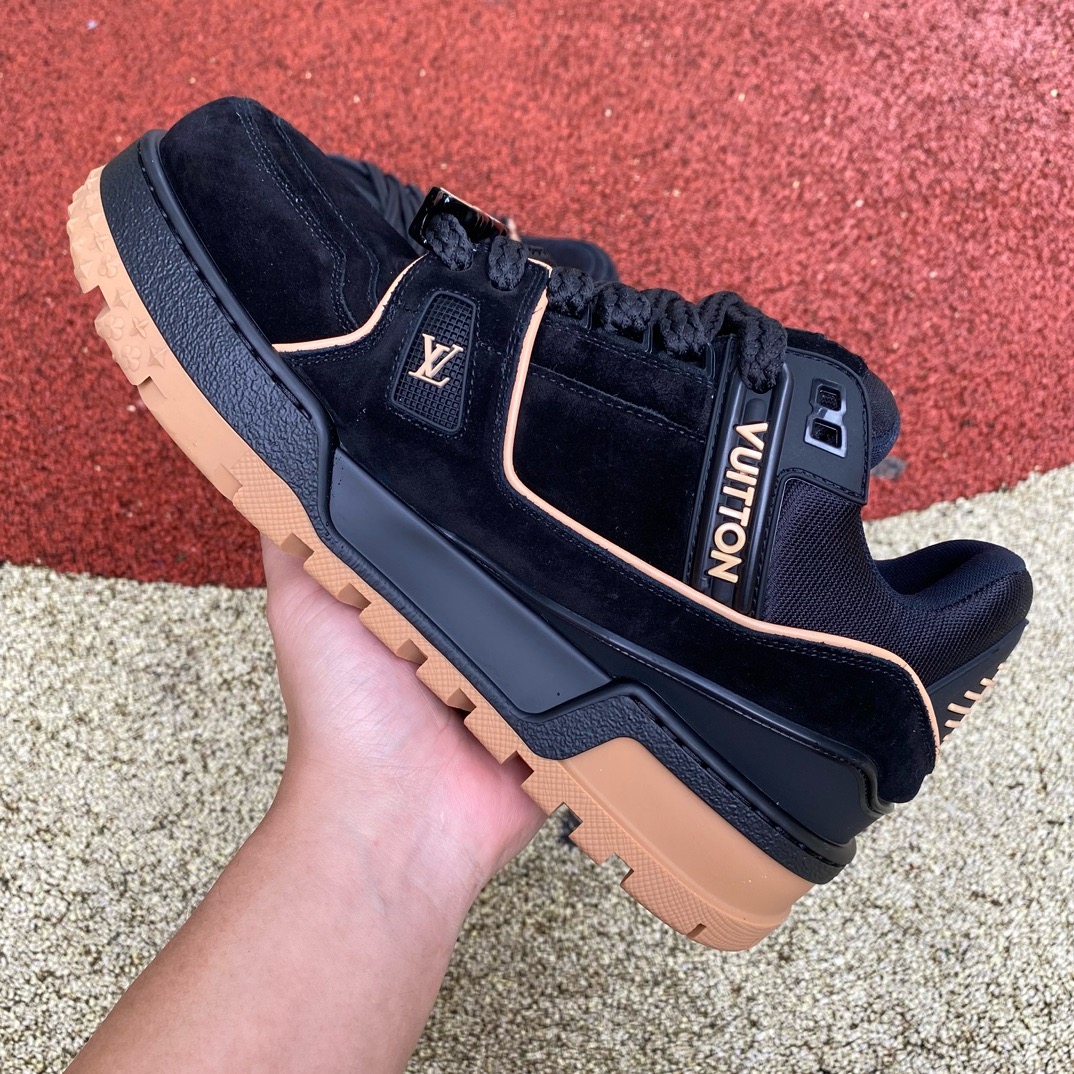 LV TRAINER MAXI Black raw rubber