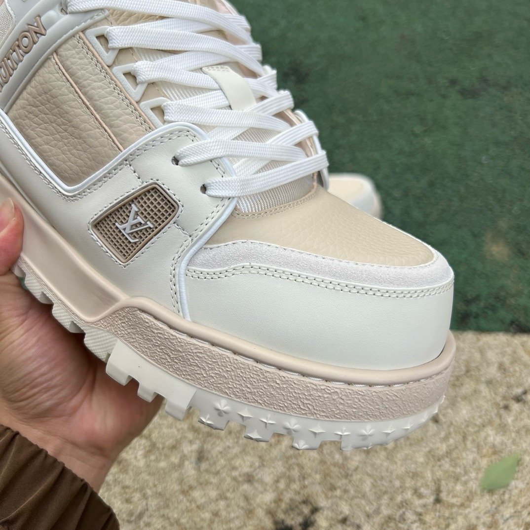 LV TRAINER MAXI Off-white brown