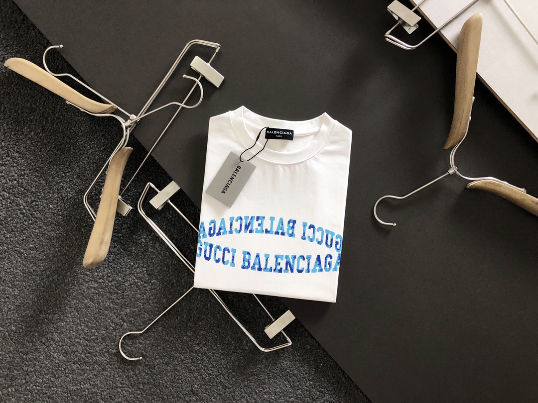 Ba*len*cia*ga t-shirts