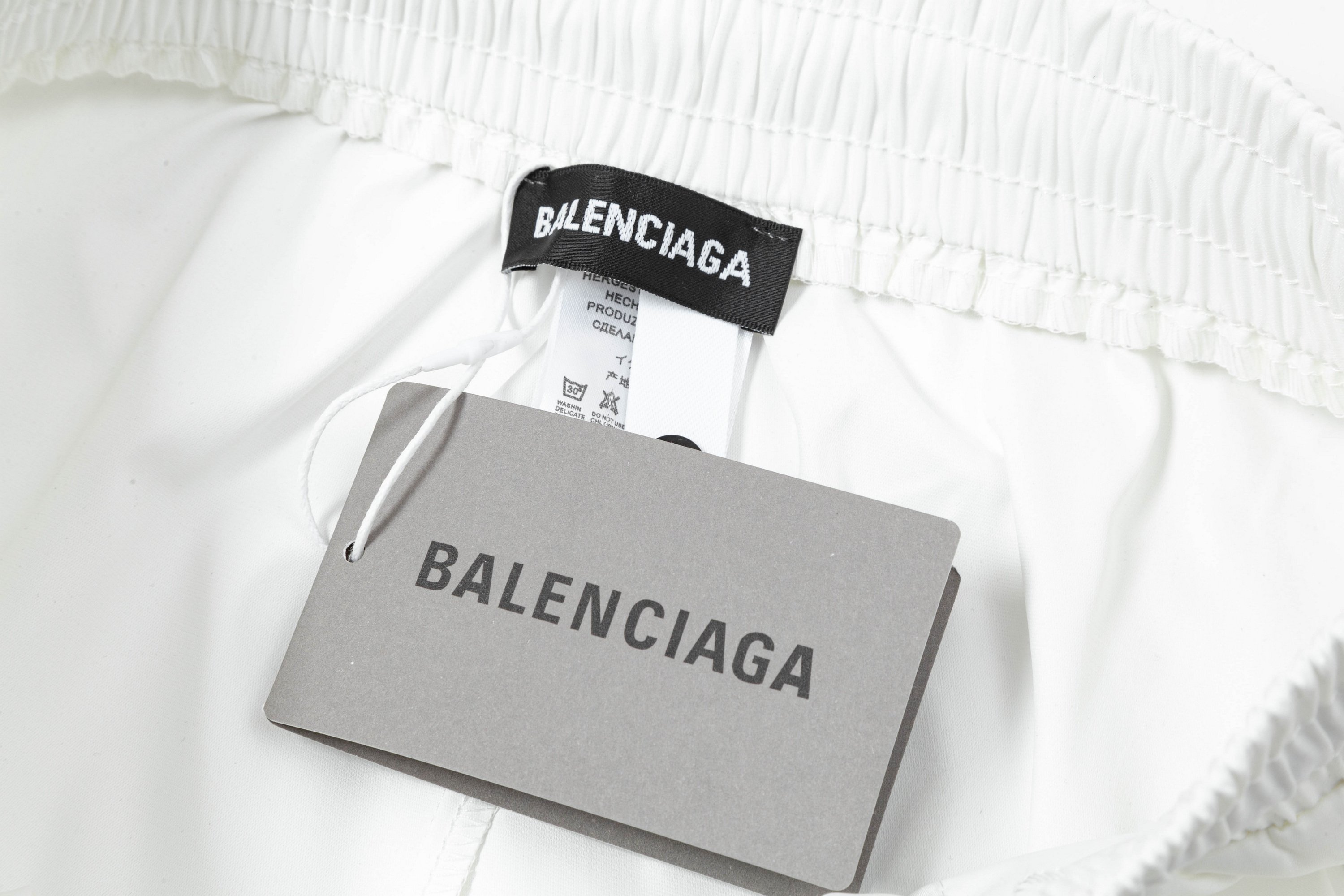 Ba*len*cia*ga shorts