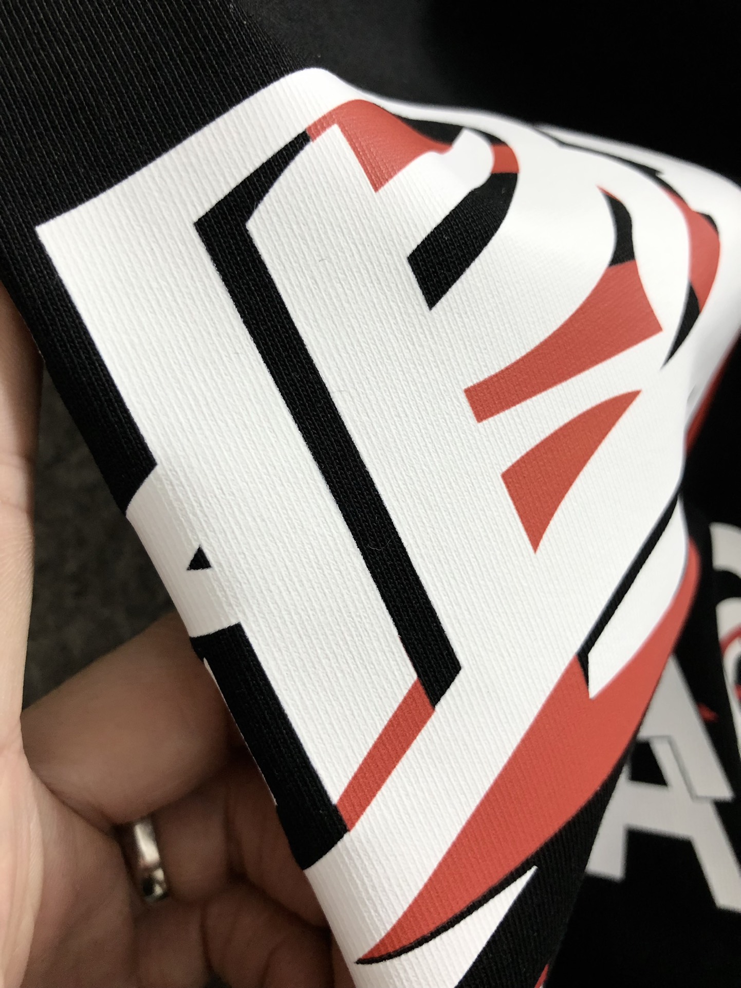 Ba*len*cia*ga t-shirts