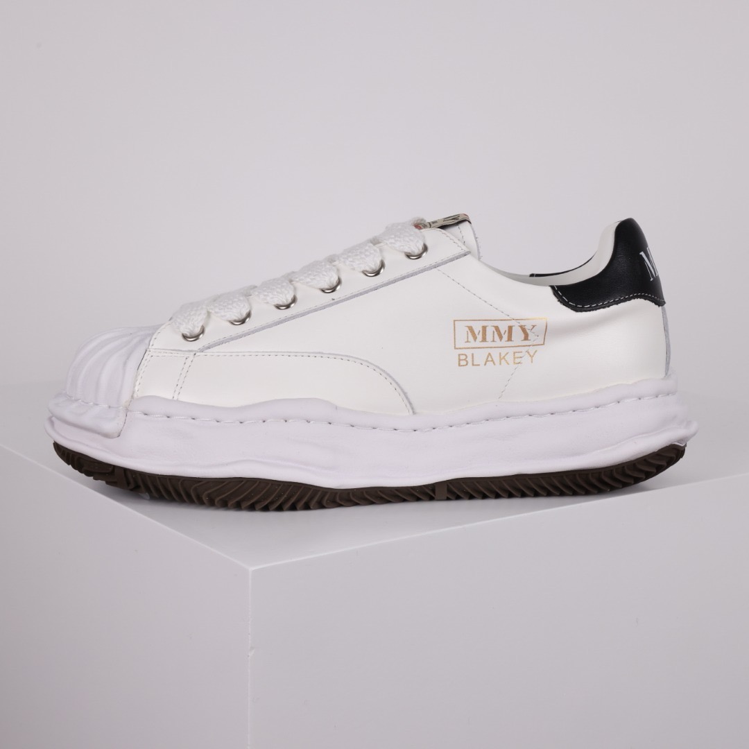 Ma*s*n mihara yasuhiro mmy sneaker