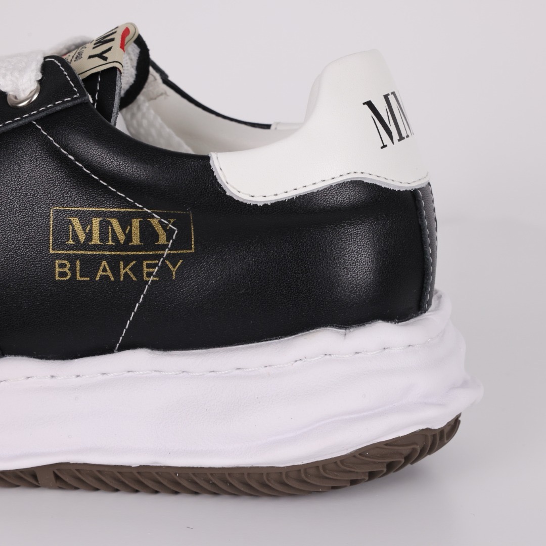 Ma*s*n mihara yasuhiro mmy sneaker