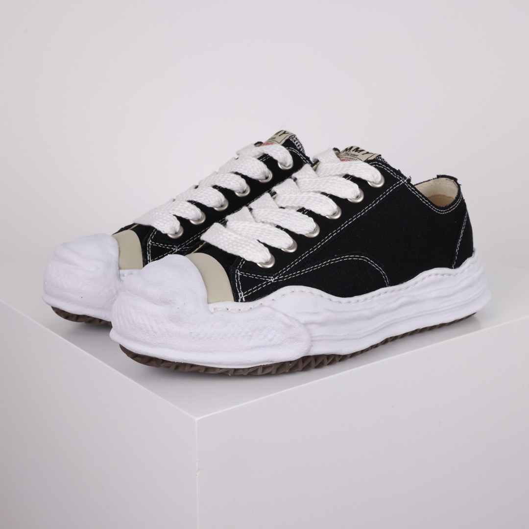 Ma*s*n mihara yasuhiro mmy sneaker