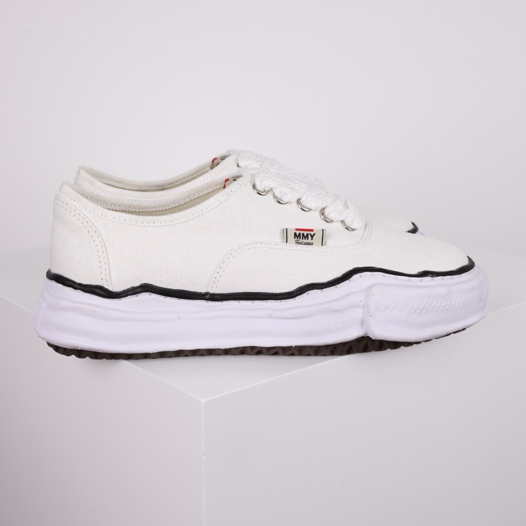 Ma*s*n mihara yasuhiro mmy sneaker
