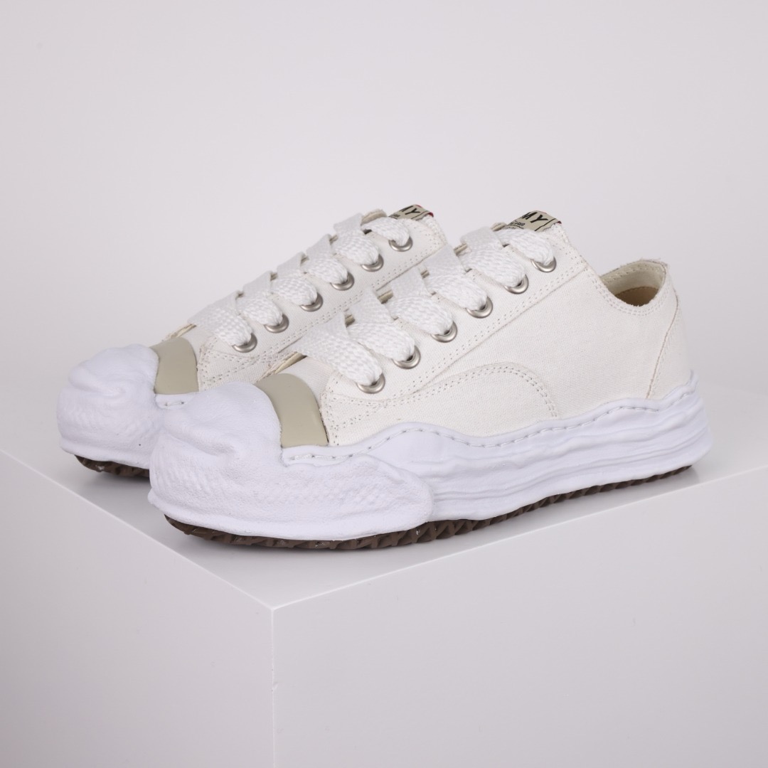 Ma*s*n mihara yasuhiro mmy sneaker