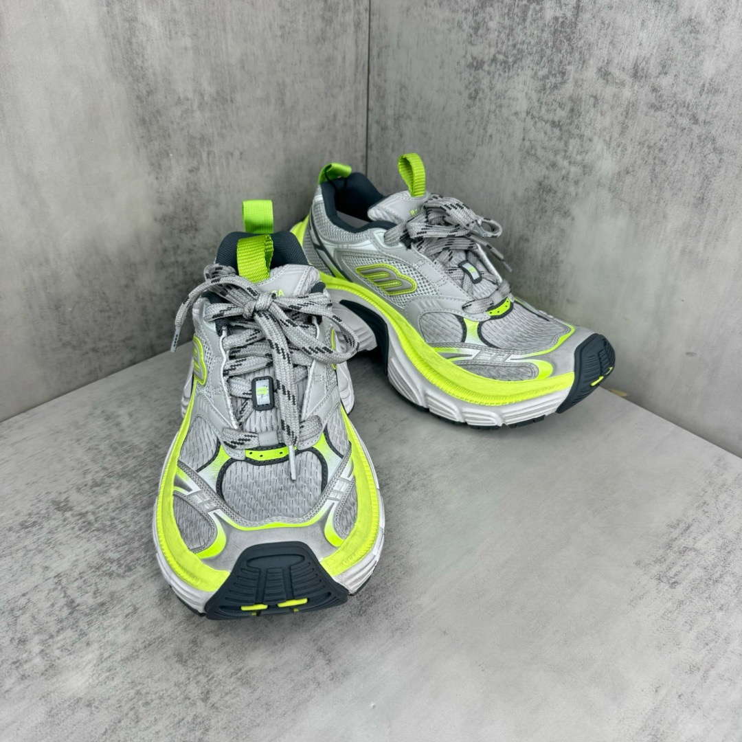 BLCG Sneaker 6XL