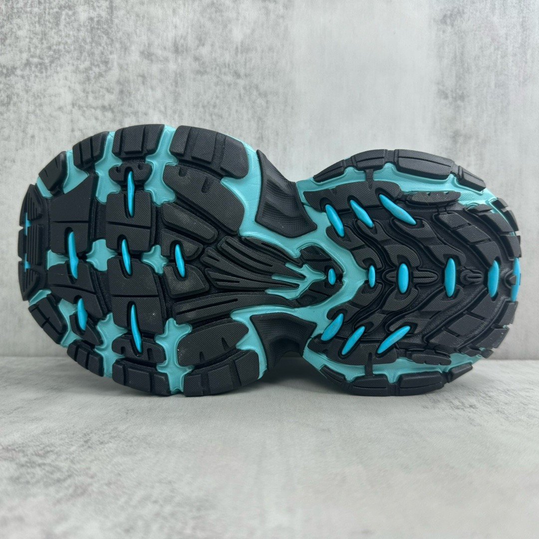 BLCG Sneaker 6XL