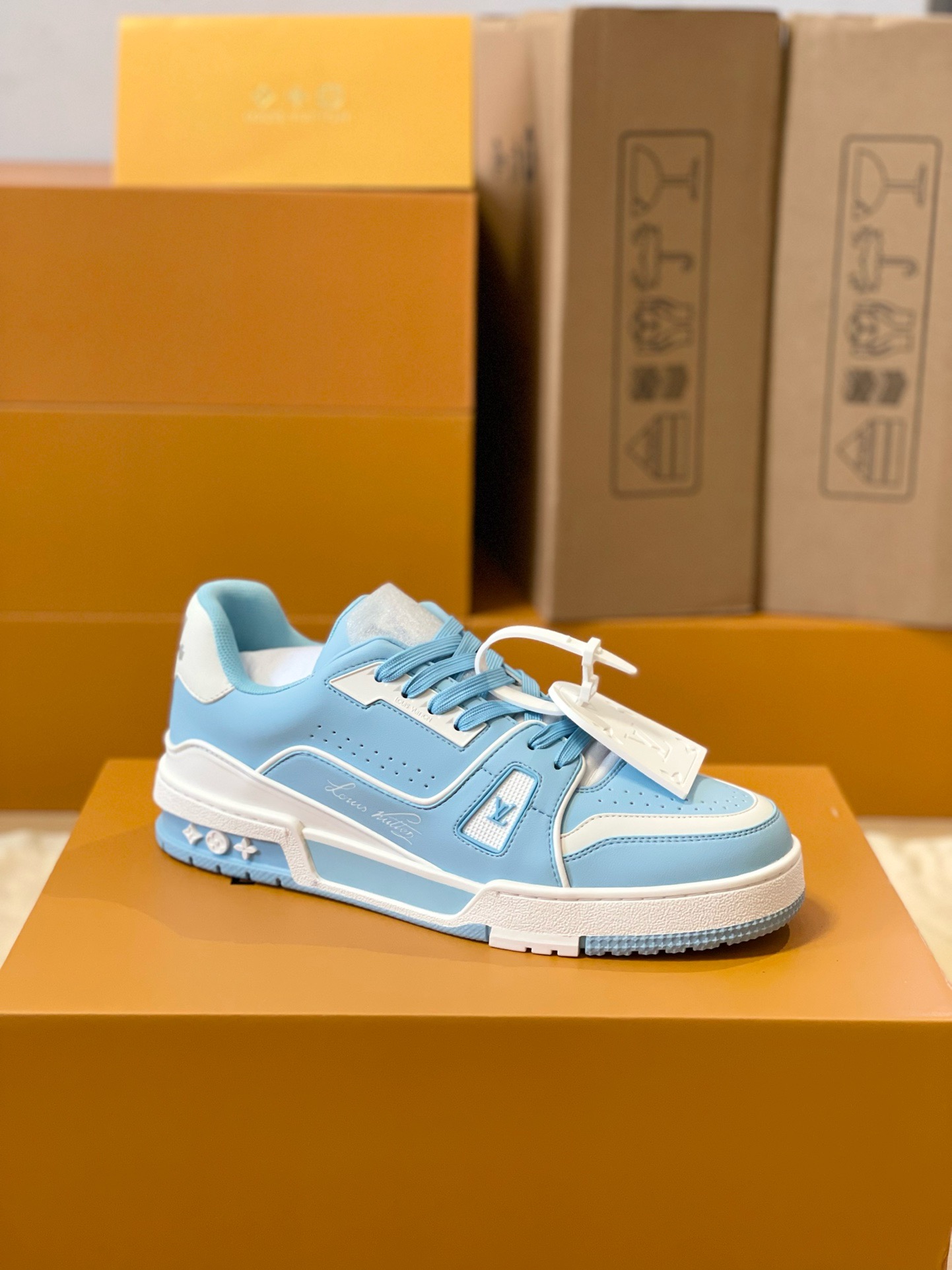 Loui Vuitto TRAINER SNEAKER