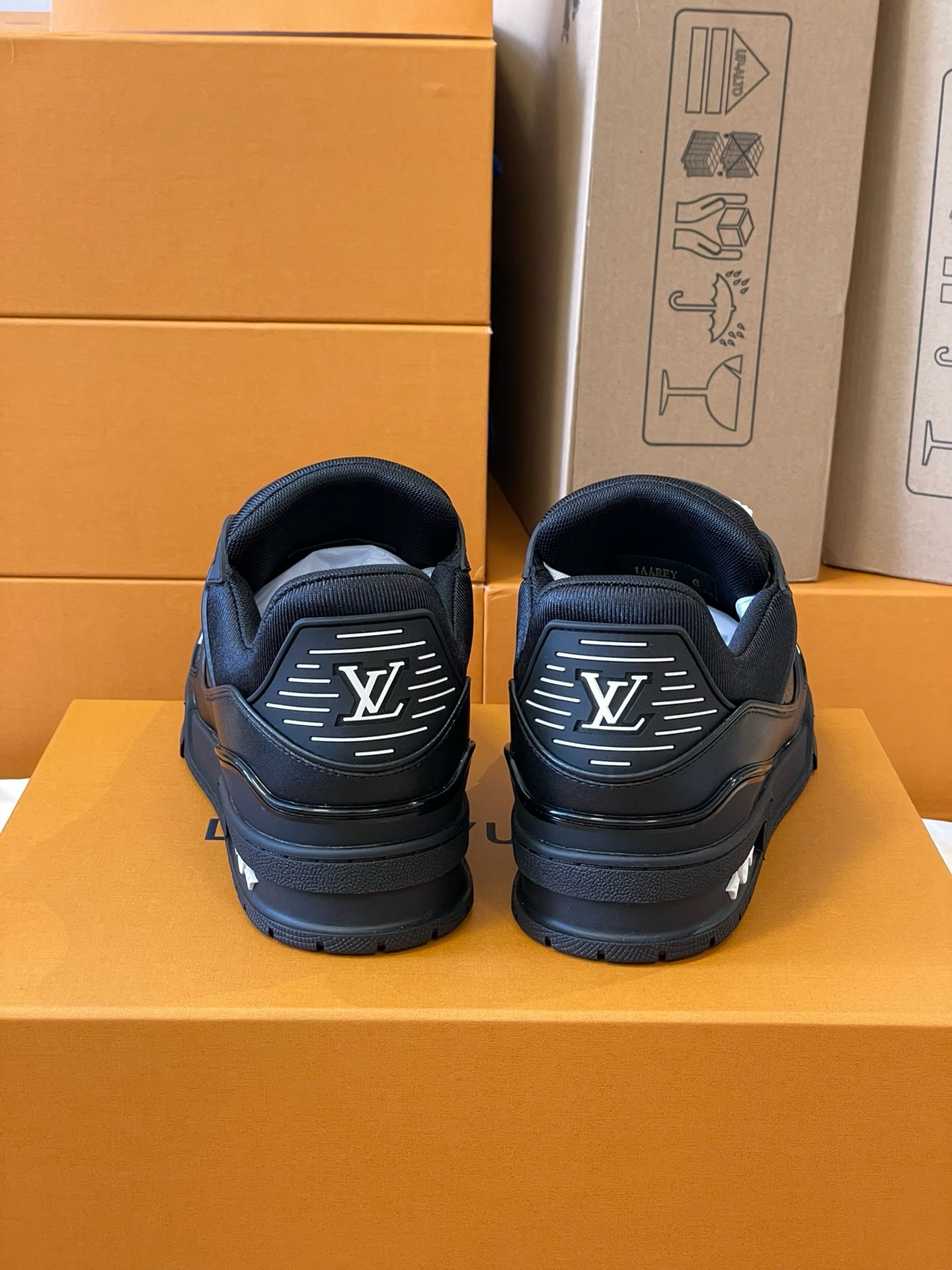 Loui Vuitto TRAINER SNEAKER