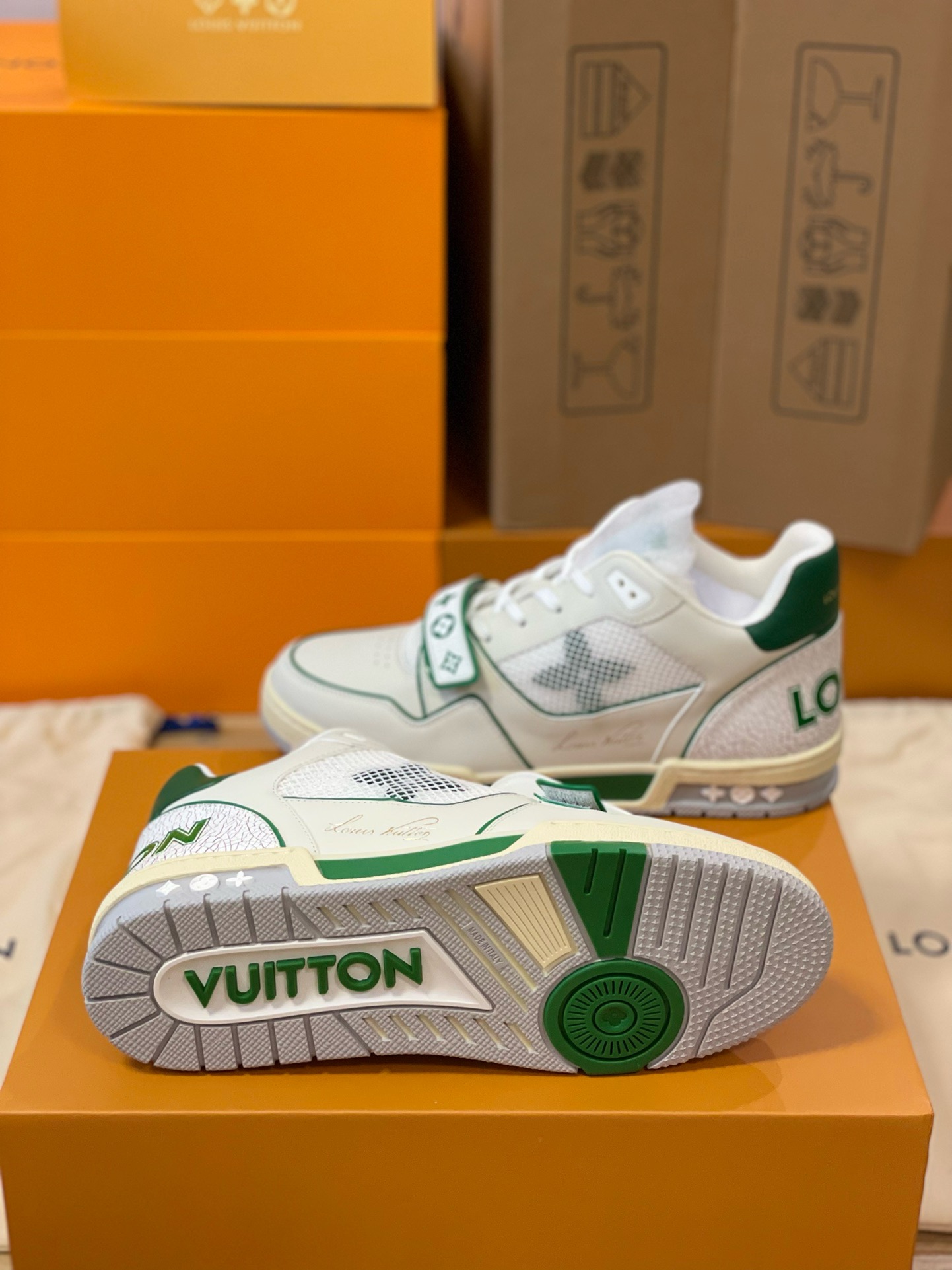 Loui Vuitto TRAINER SNEAKER