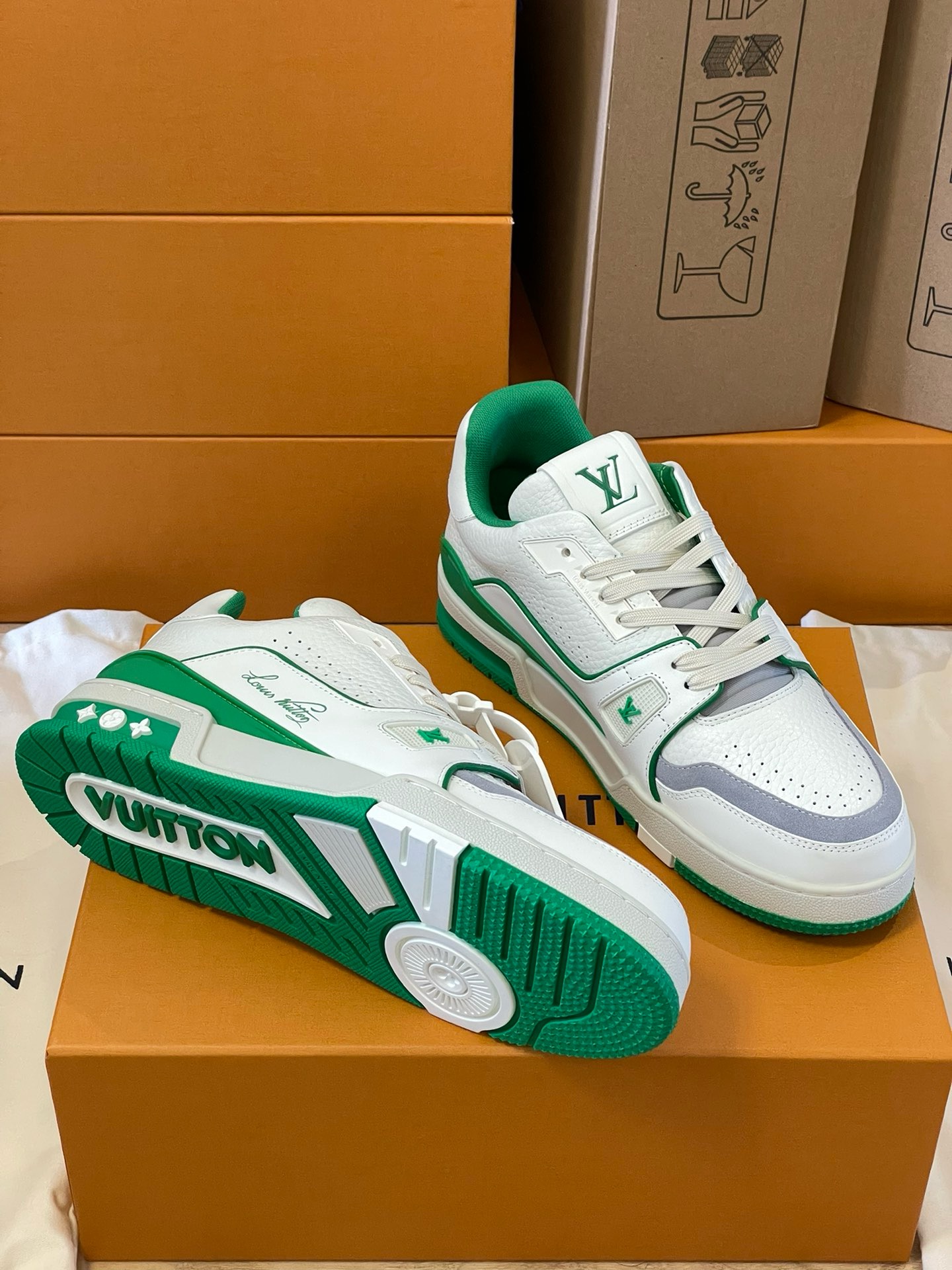 Loui Vuitto TRAINER SNEAKER