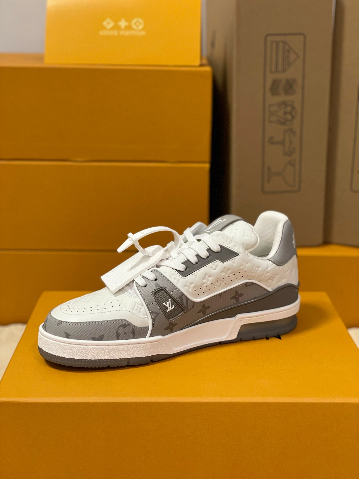 Loui Vuitto TRAINER SNEAKER