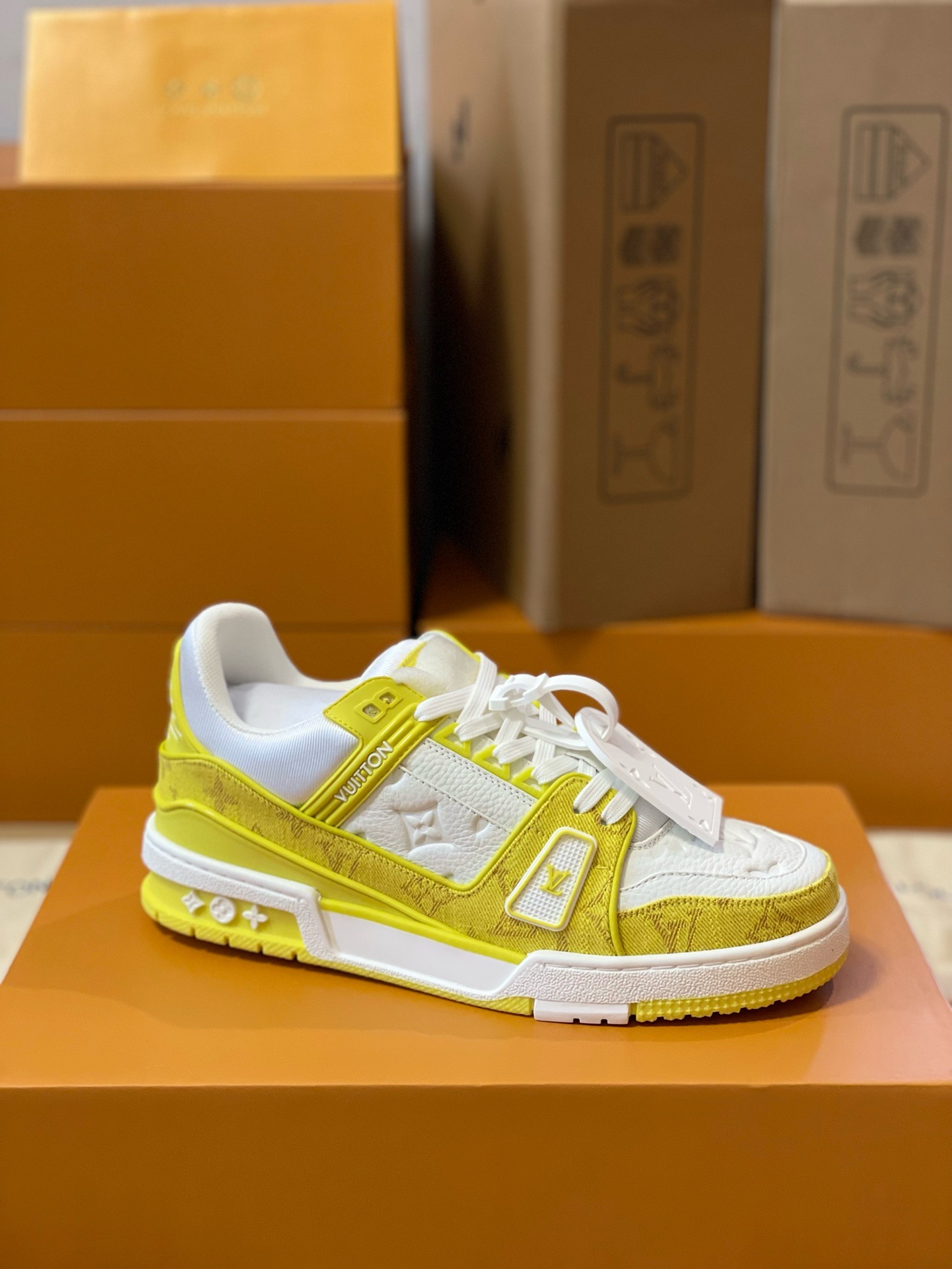 Loui Vuitto TRAINER SNEAKER