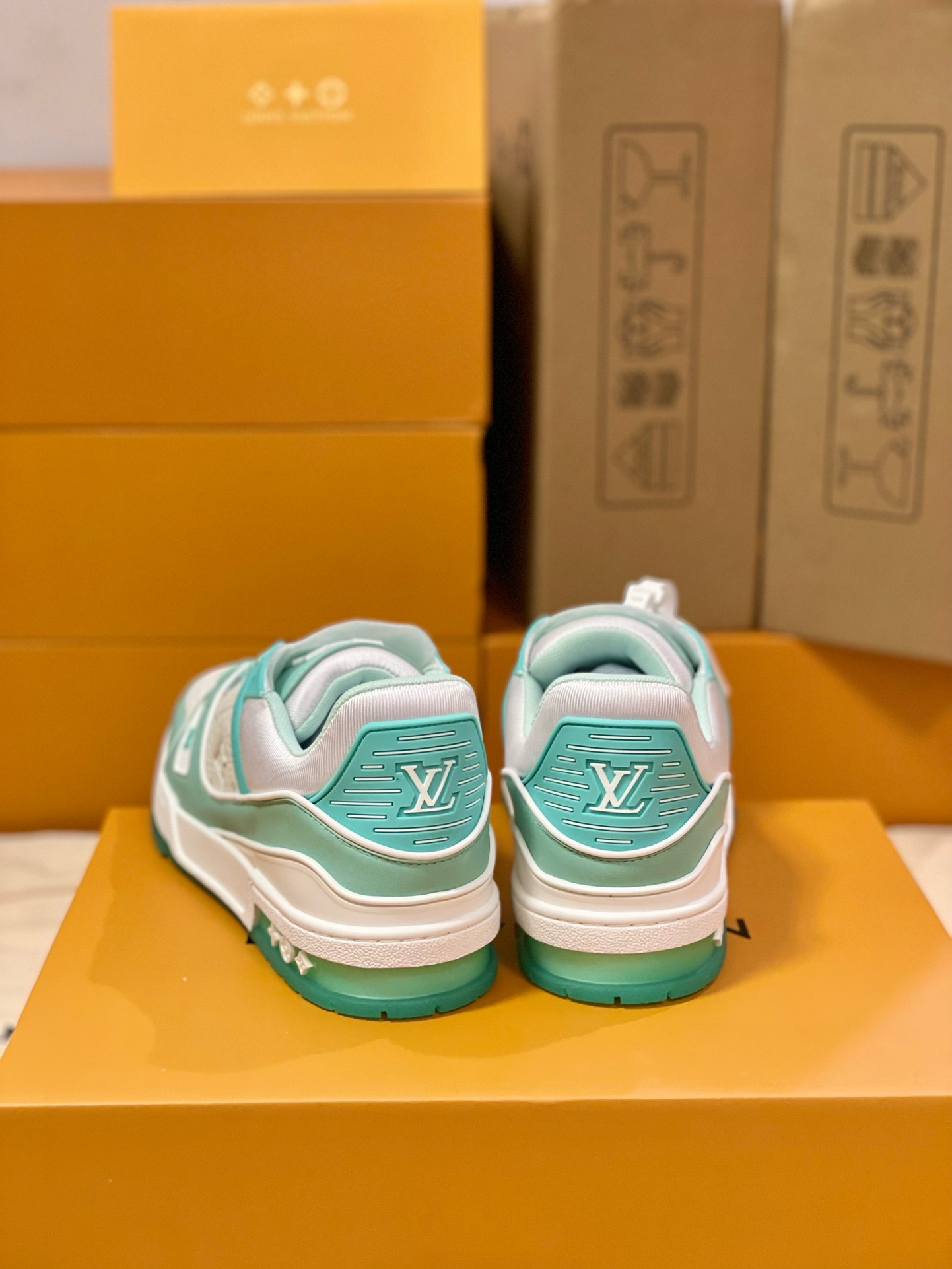 Loui Vuitto TRAINER SNEAKER