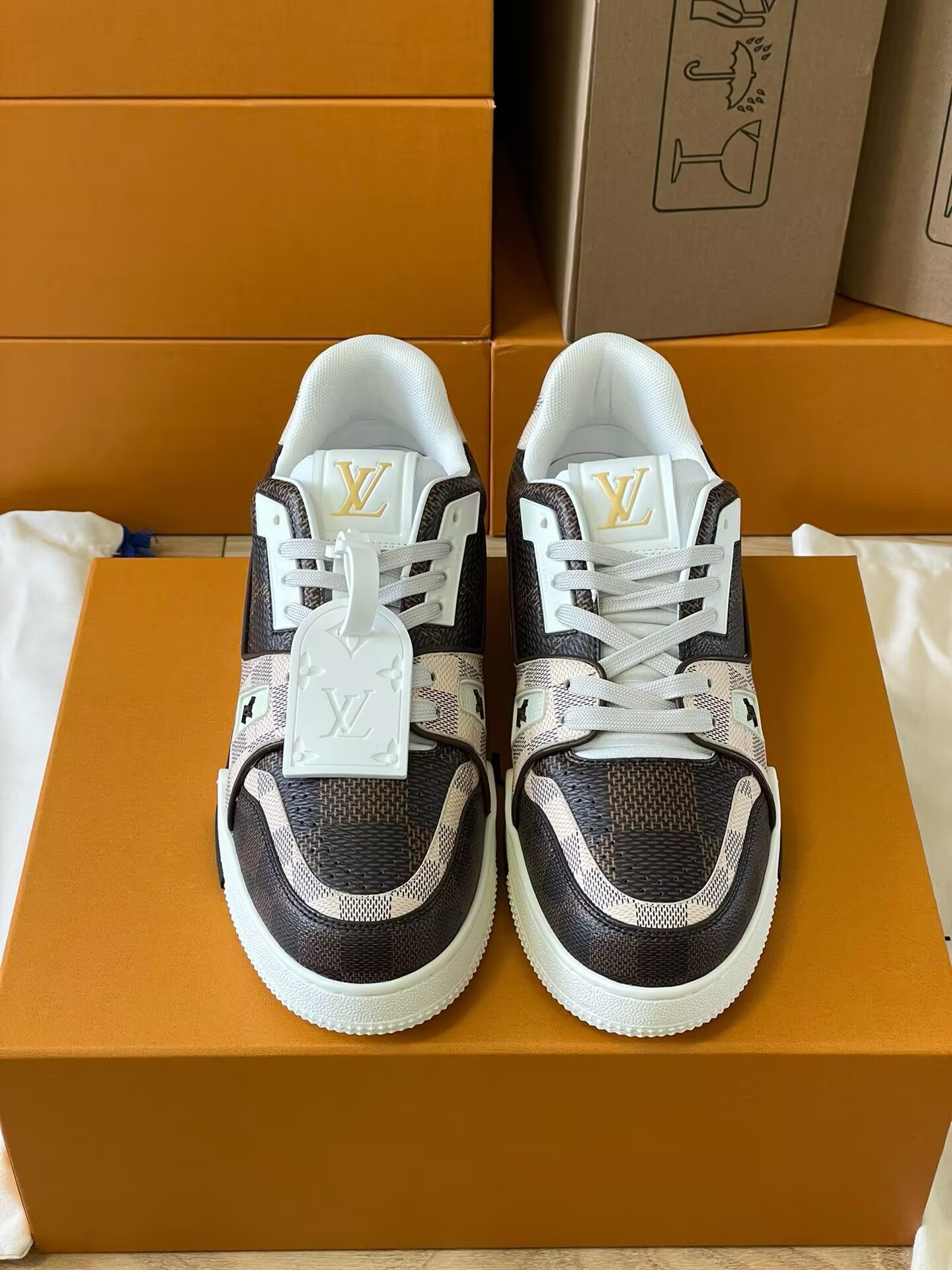Loui Vuitto TRAINER SNEAKER