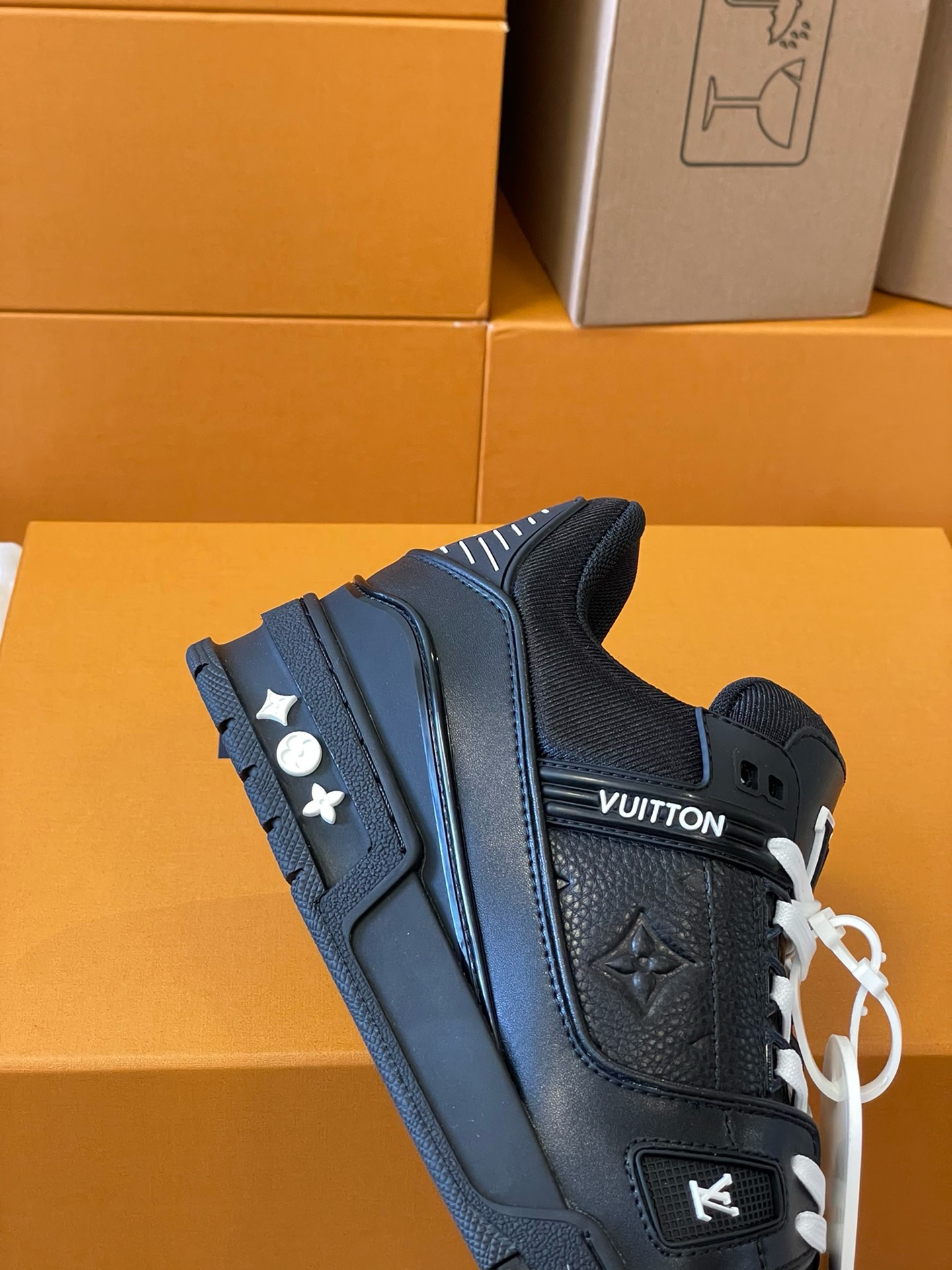 Loui Vuitto TRAINER SNEAKER