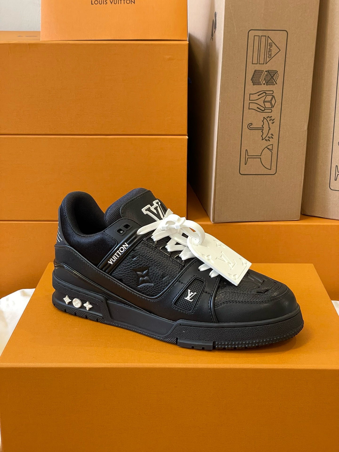 Loui Vuitto TRAINER SNEAKER