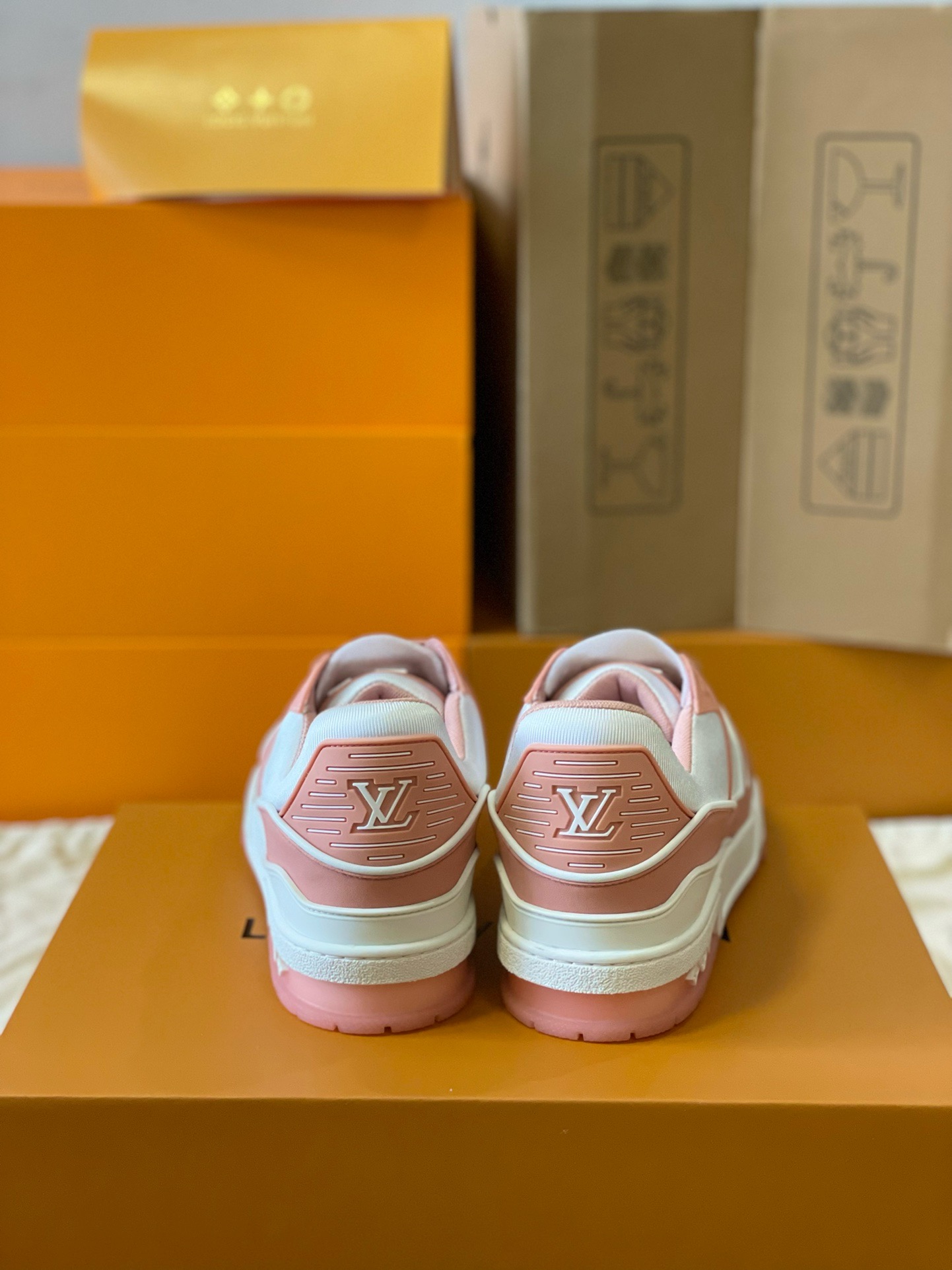Loui Vuitto TRAINER SNEAKER