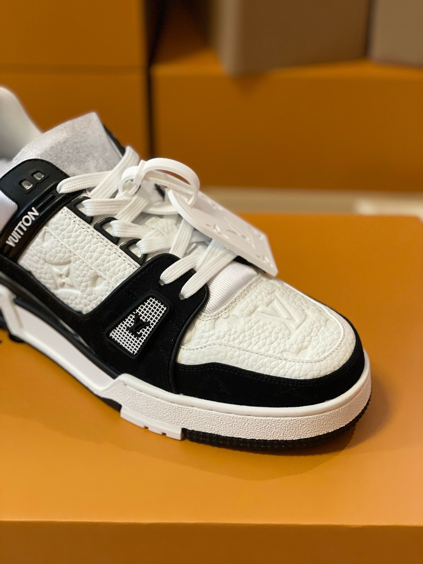 Loui Vuitto TRAINER SNEAKER