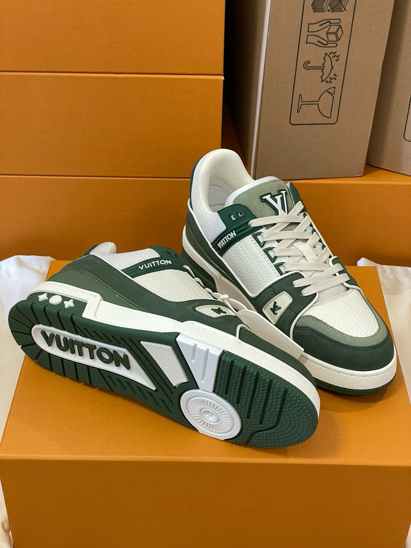 Loui Vuitto TRAINER SNEAKER