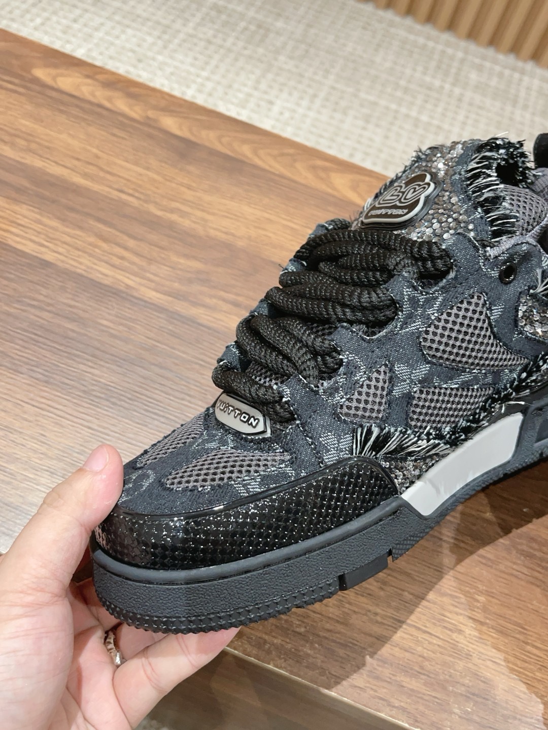Loui Vuitto LV Skate Sneaker
