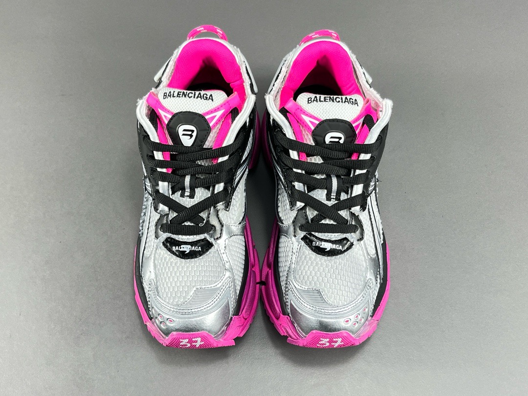 BALCIA Runner Fuchsia Pink