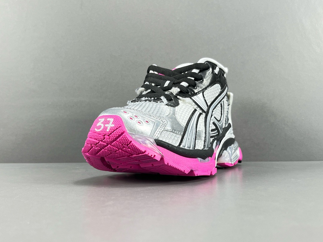 BALCIA Runner Fuchsia Pink