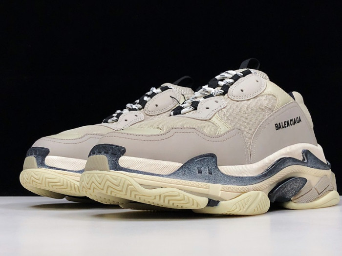 BLCG TRIPLE S TRAINER ‘VANILLE’ 536737 W09O6 9787