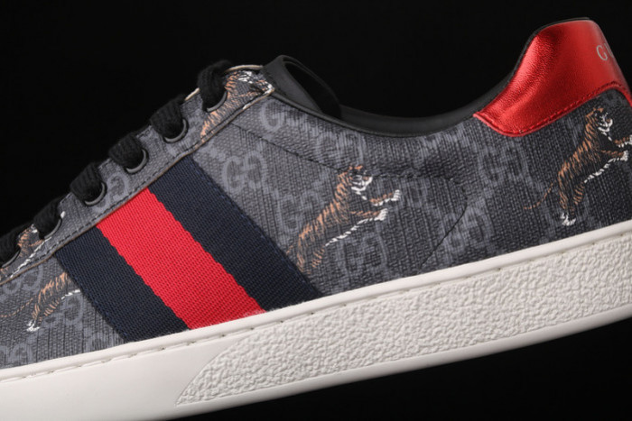 G*u*i jbg leather and sued black and tiger 429445 g0k20 1102